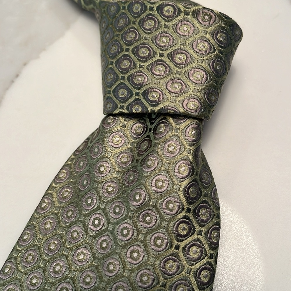 Marshall Fields 100% Silk Tie